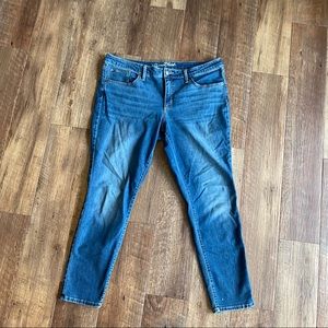 Universal Thread mid rise skinny jeans size 16